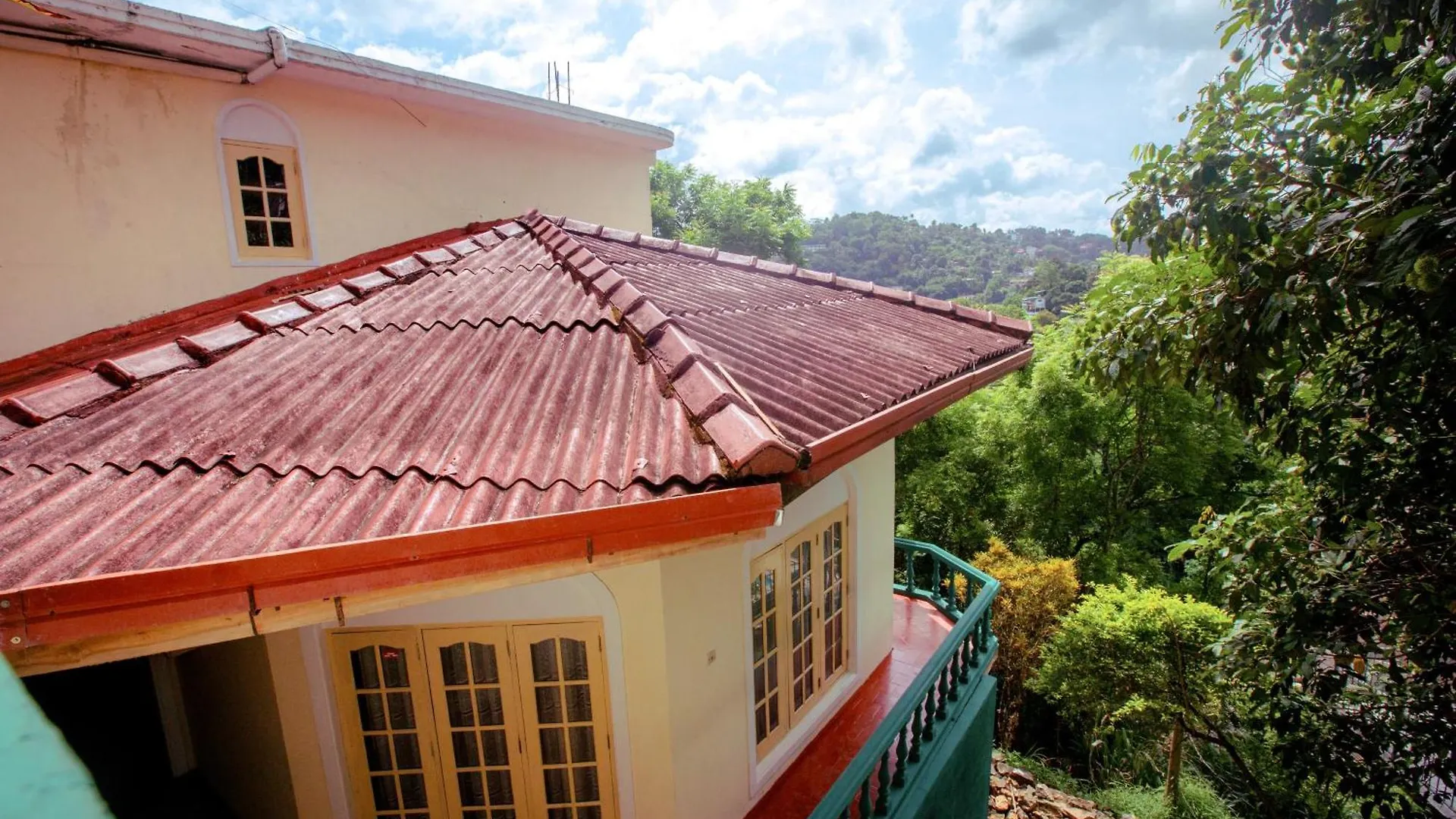 Sunbloom Inn Kandy Sri Lanka
