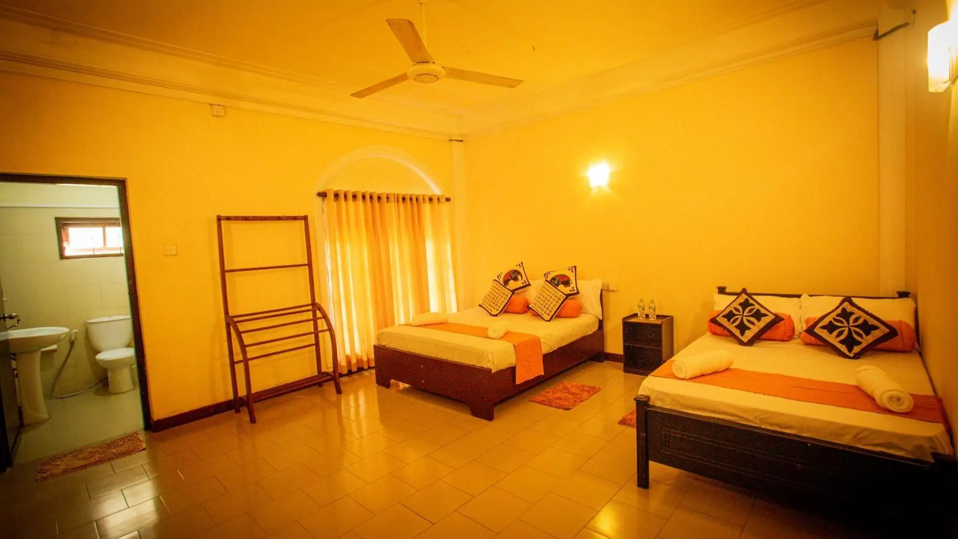 Sunbloom Inn Kandy 0*,